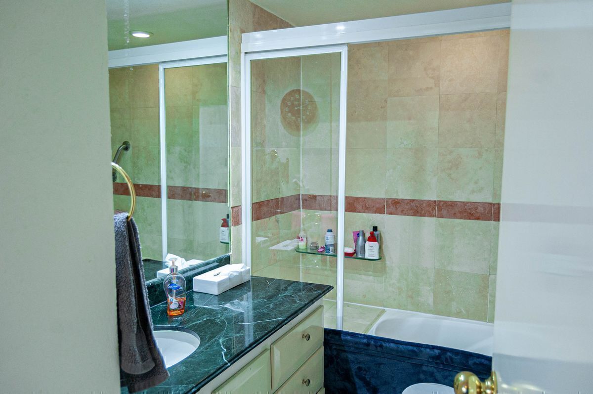 Baño de la recámara principal