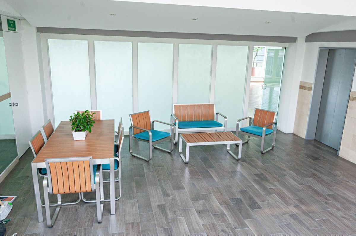 Área de descanso de la alberca