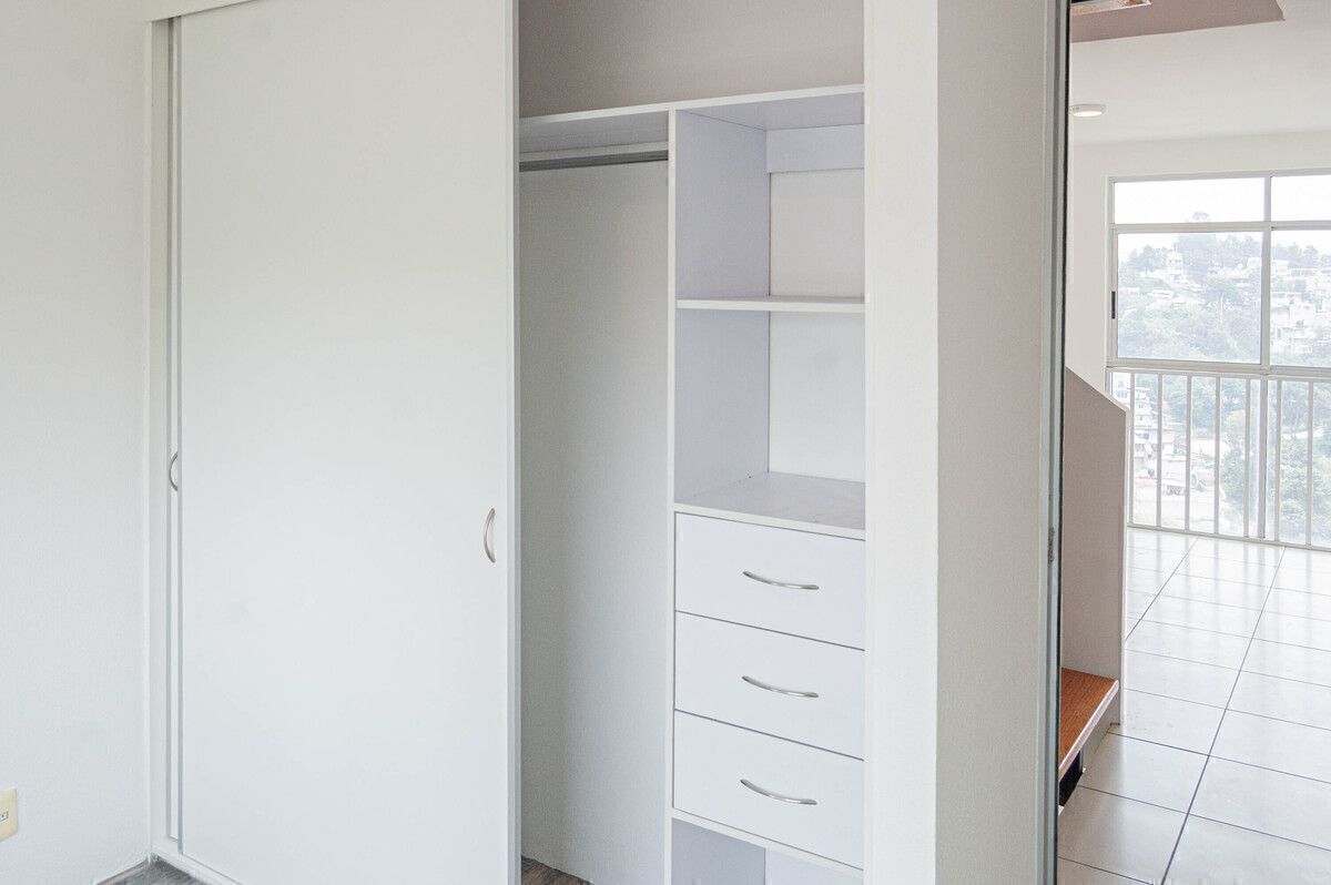 Closet recámara planta baja